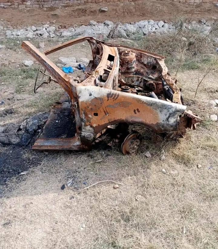 Burn Fram with documents  dead price 2 lac smjh me aye to rabta kren

                                                            alt=