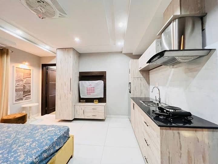 LUXURIOUS FURNISHED STUDIO APARTMENT FOR SALE AT HOT LOCATION OF BAHRIA TOWN LAHORE

                                                            alt=