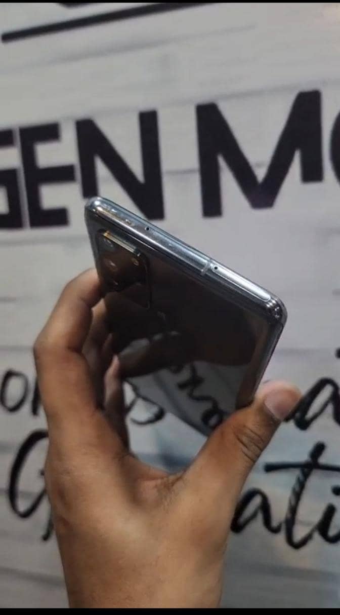 NON PTA CLEAR LCD 8/128 DUEL SIM

                                                            alt=