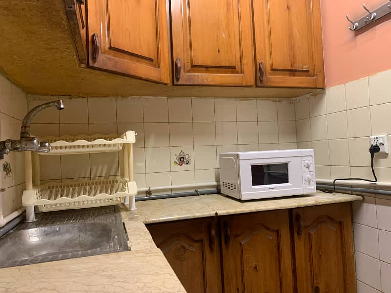 Private and Shared Rooms for Working Professionals

                                                            alt=