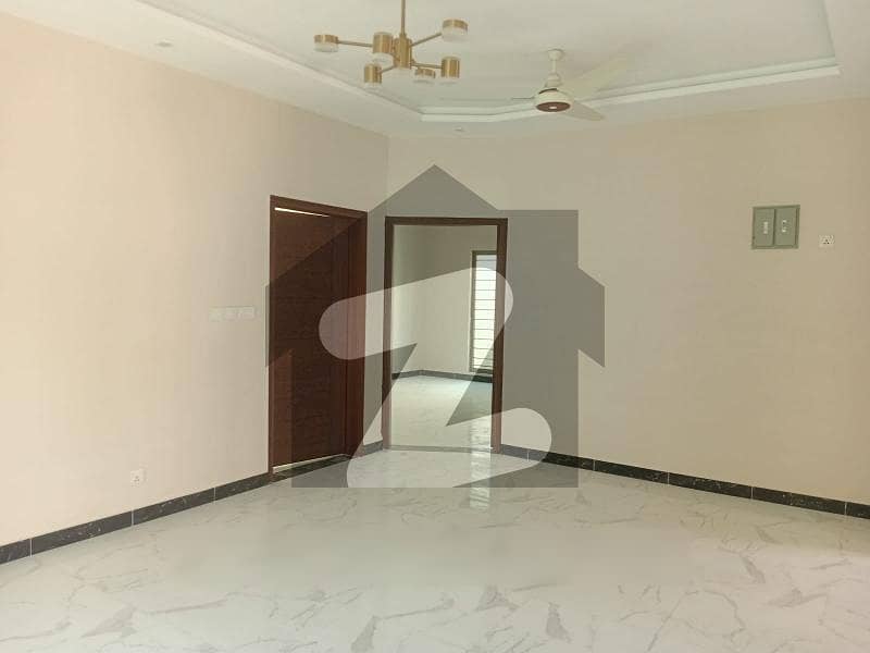 ONE SHOT PAYMENT CHANCE DEAL FOR INVESTOR 300 SQ YD BRIGADIER HOUSE ON SALE

                                                            alt=