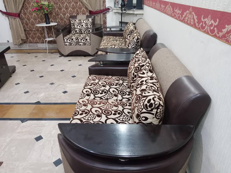 6 seater high quality sofa

                                                            alt=
