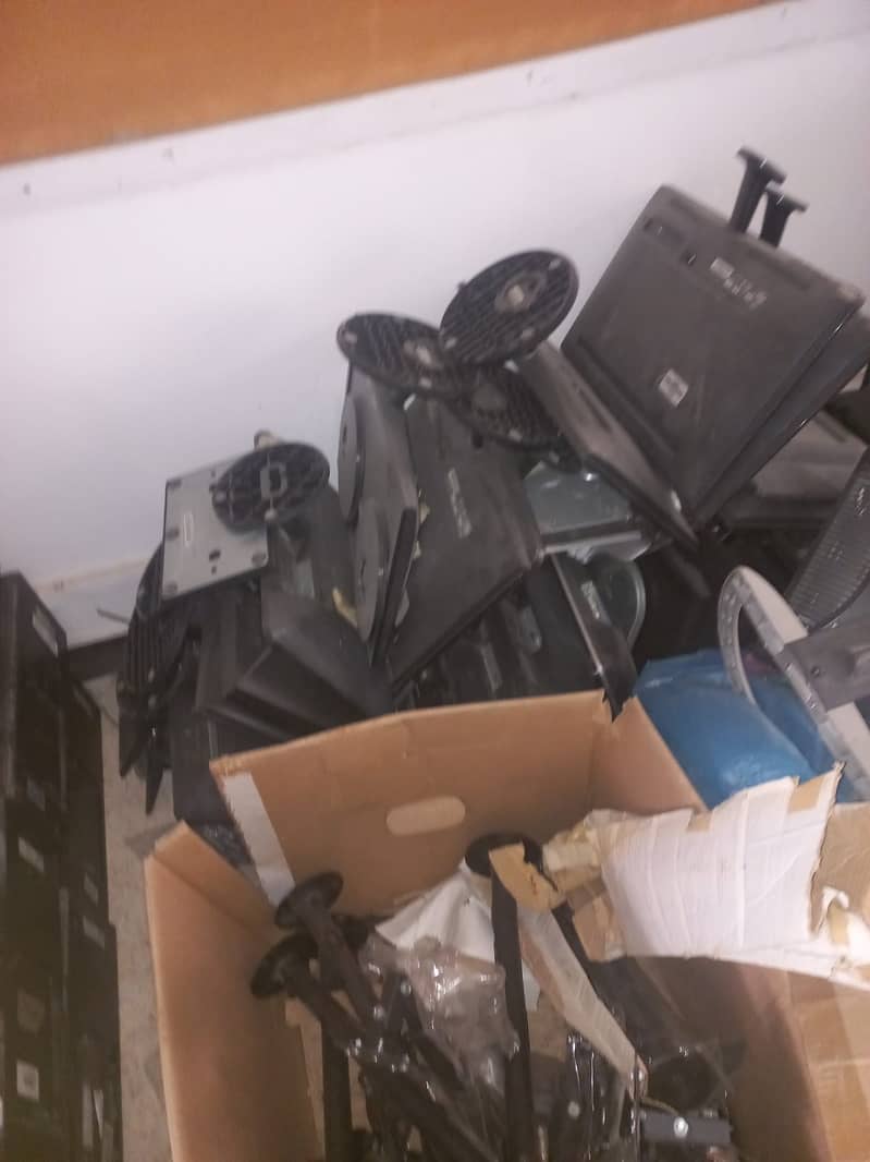 Computer scrap Dealer

                                                            alt=