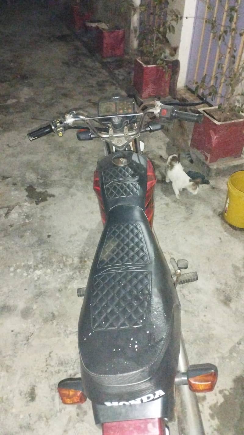 SUZUKI 110

                                                            alt=