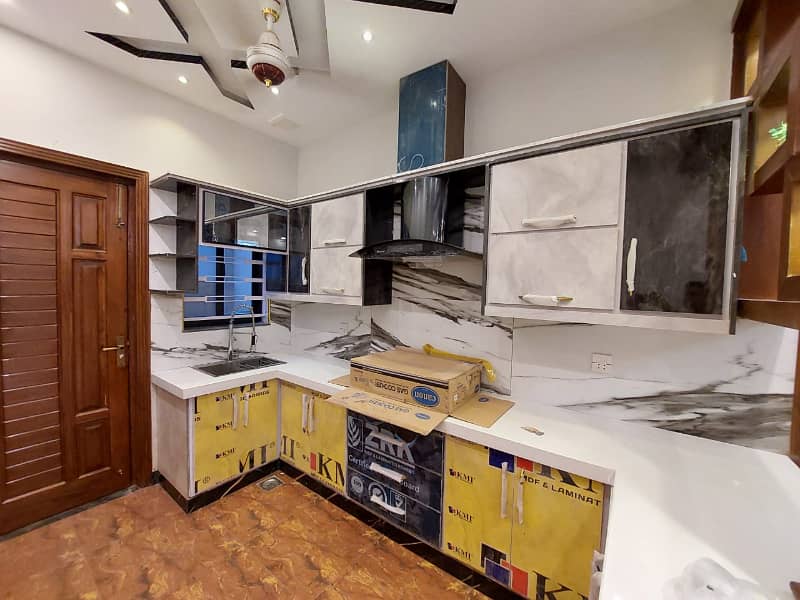 5 MARLA BRAND NEW FULL HOUSE FOR RENT

                                                            alt=