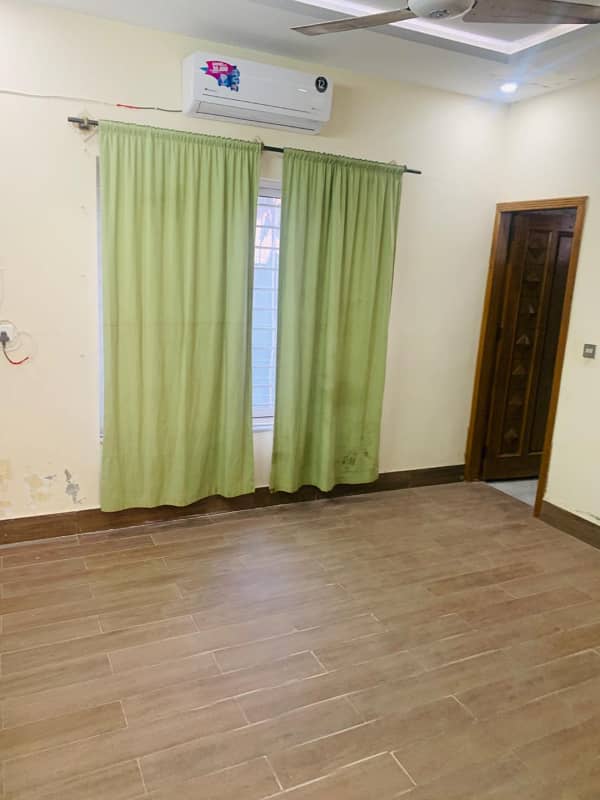 4 marla ground portion available g-13

                                                            alt=