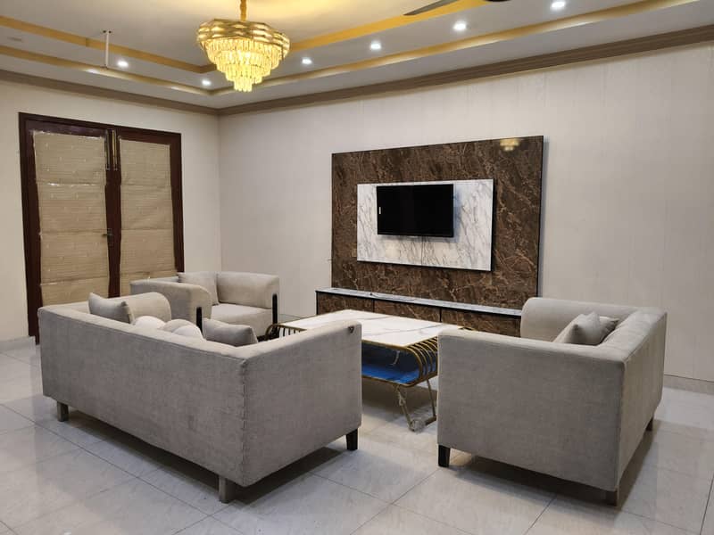 Fully Furnished 10 Marla Ground floor portion

                                                            alt=