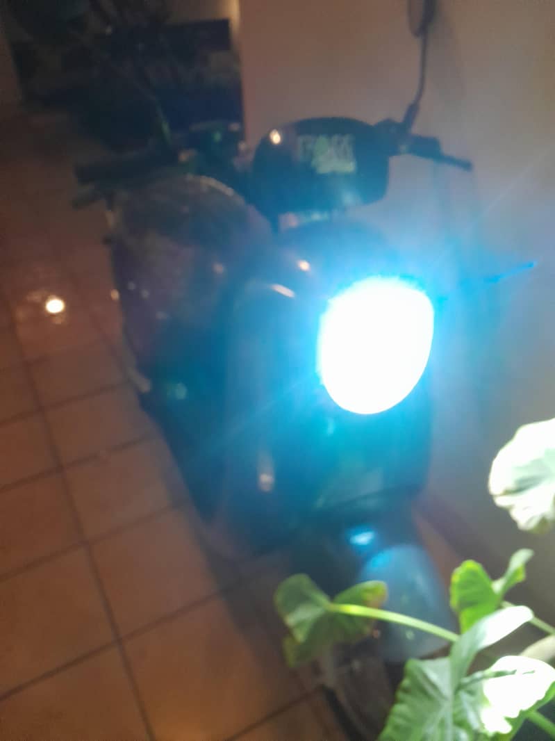 Yadea M3 Electric Scooty available for Sale

                                                            alt=