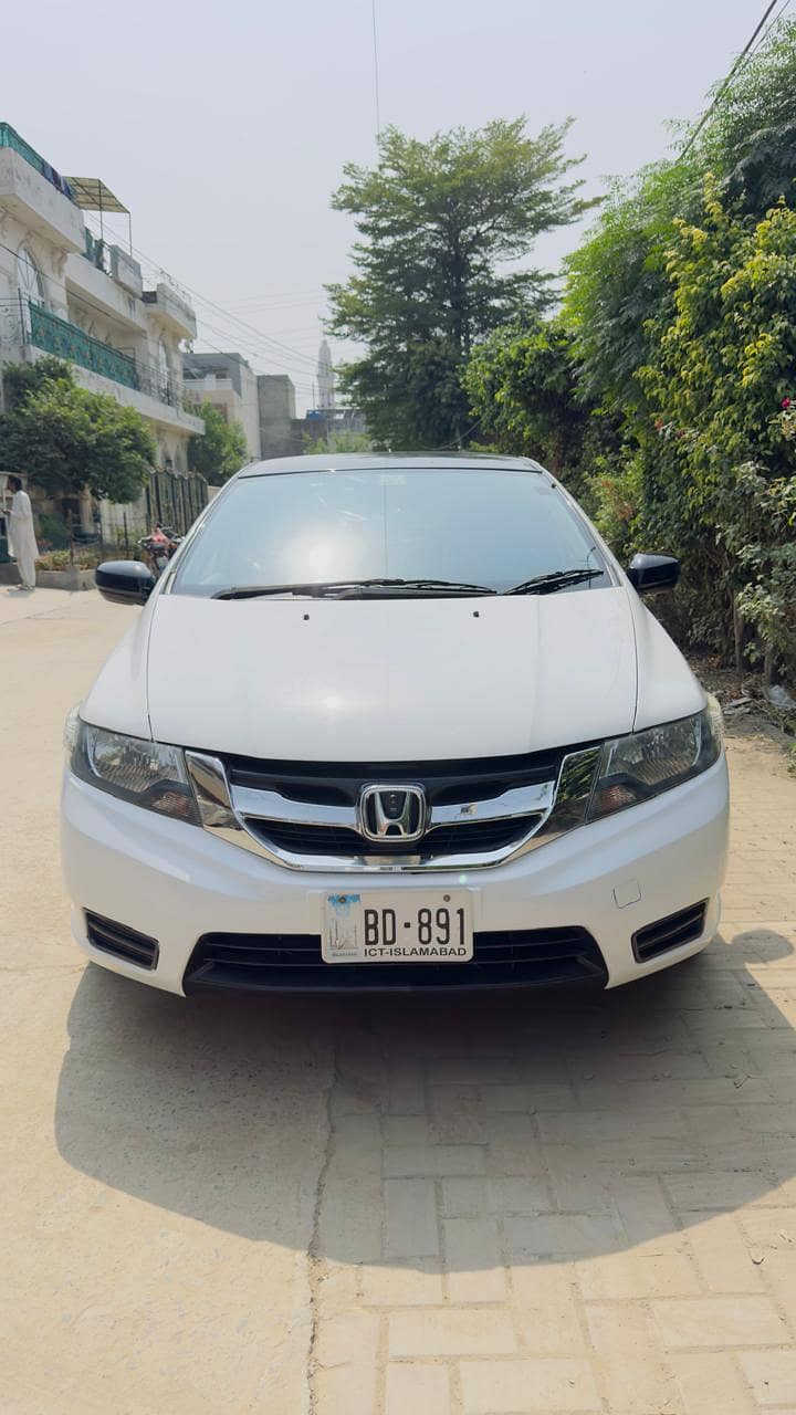 rent a car self drive /self drive rent a car /car rent service lahore/

                                                            alt=