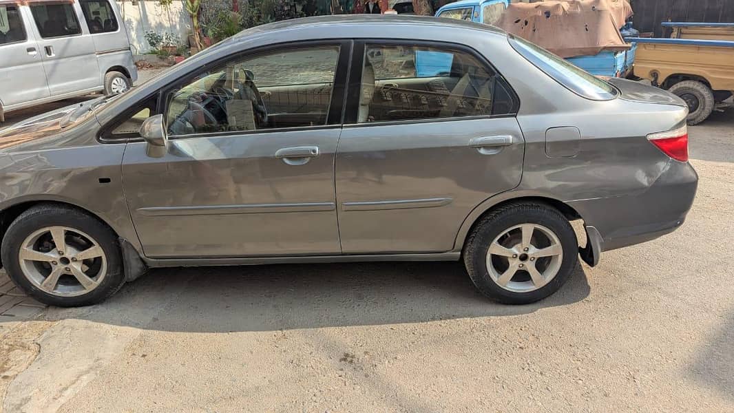 Honda City Vario | Orignal Condition | BTR/T Corolla Civic Belta Yaris

                                                            alt=