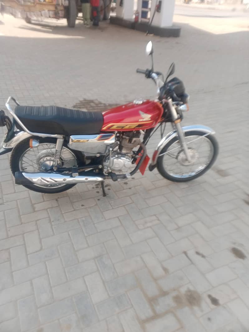 I sell my Honda 125 zabardast condition 10/10

                                                            alt=