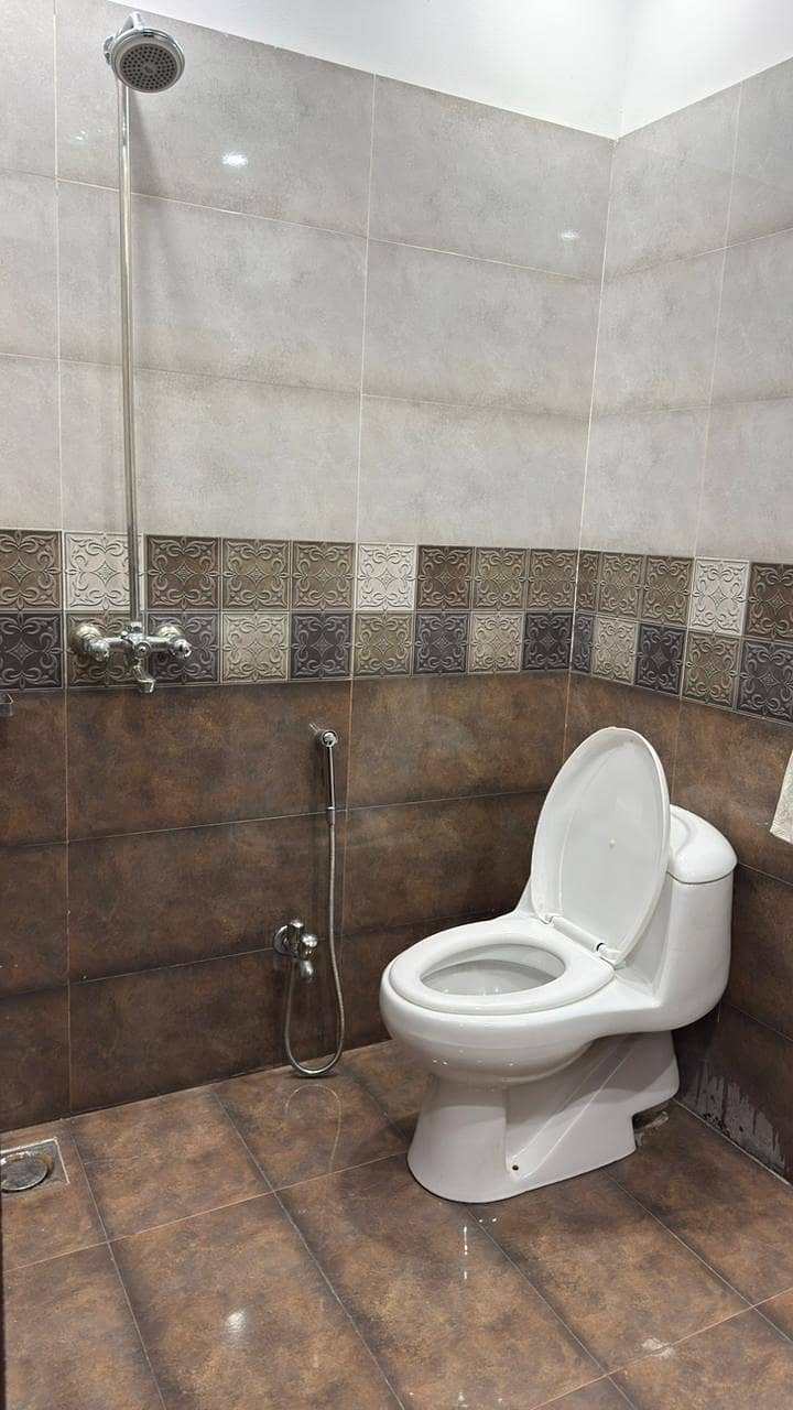 2 Bedroom with Lounge Entire Apartment On Daily Basis

                                                            alt=