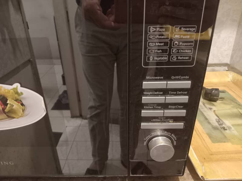 dawlance microwave 28L for sale

                                                            alt=