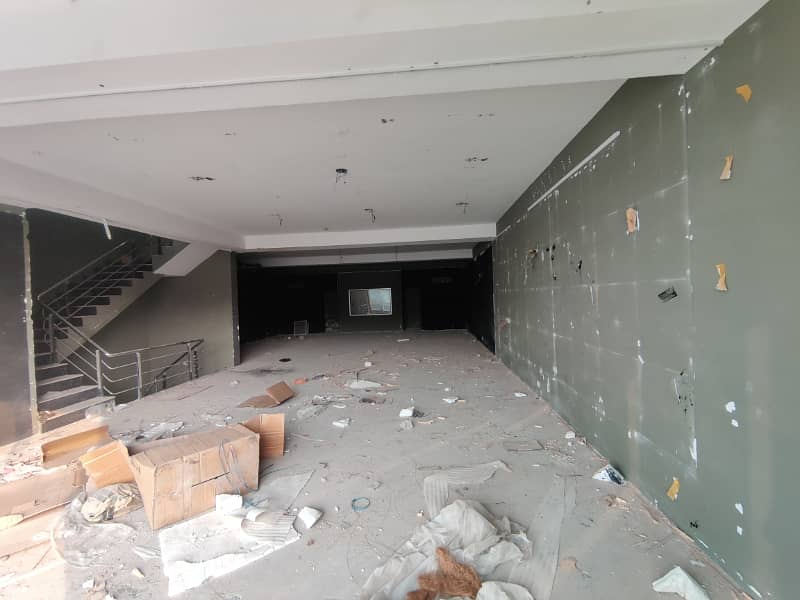 High-Visibility 8 Marla Commercial Building Premium Rental Opportunity in DHA Raya

                                                            alt=