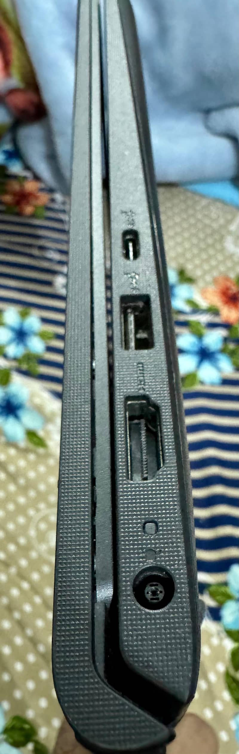 DELL Ryzen 5 5625U-(12-CPU) 144Hz 4K Display 8GB dedicated AMD Graphic

                                                            alt=