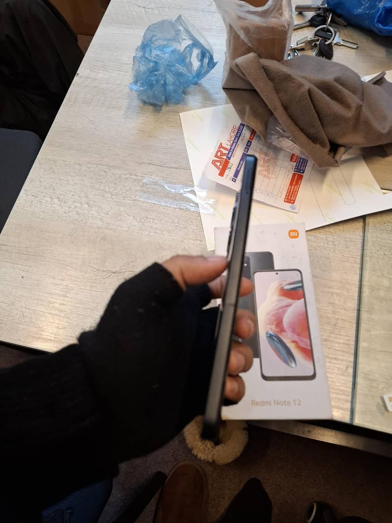 Redmi Note 12

                                                            alt=