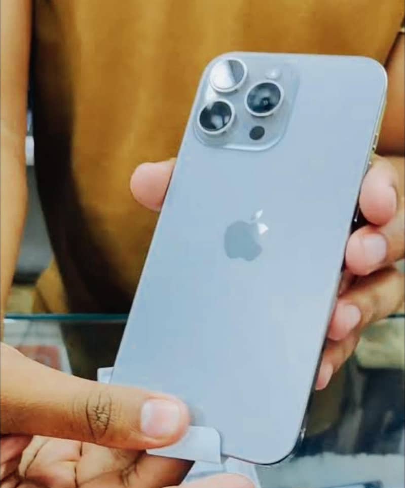 Iphone 16 pro - 128 GB JV | 100% battery health | 10/10 condition

                                                            alt=