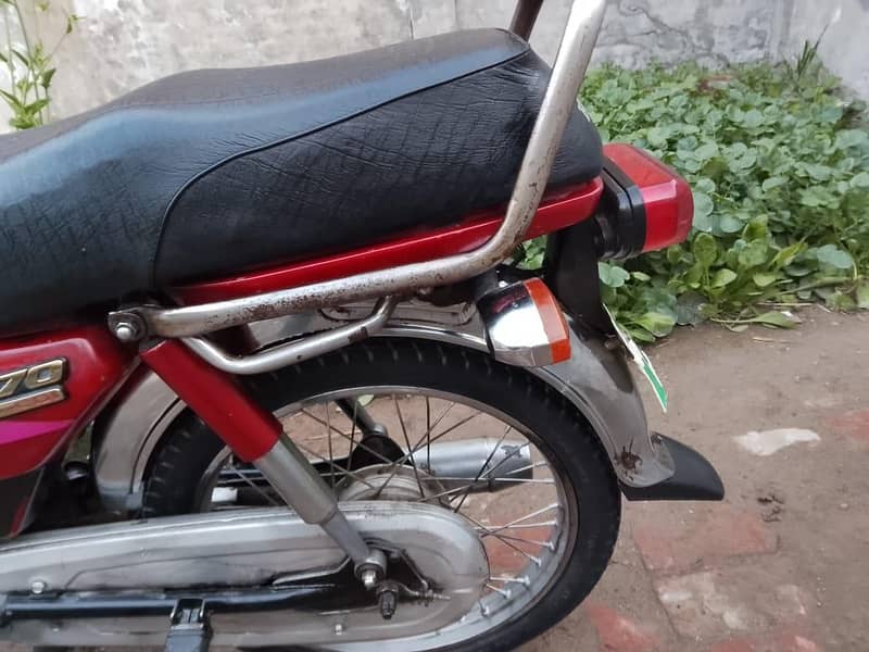 Honda CD 70 Cont 0307/72/30/six four three

                                                            alt=