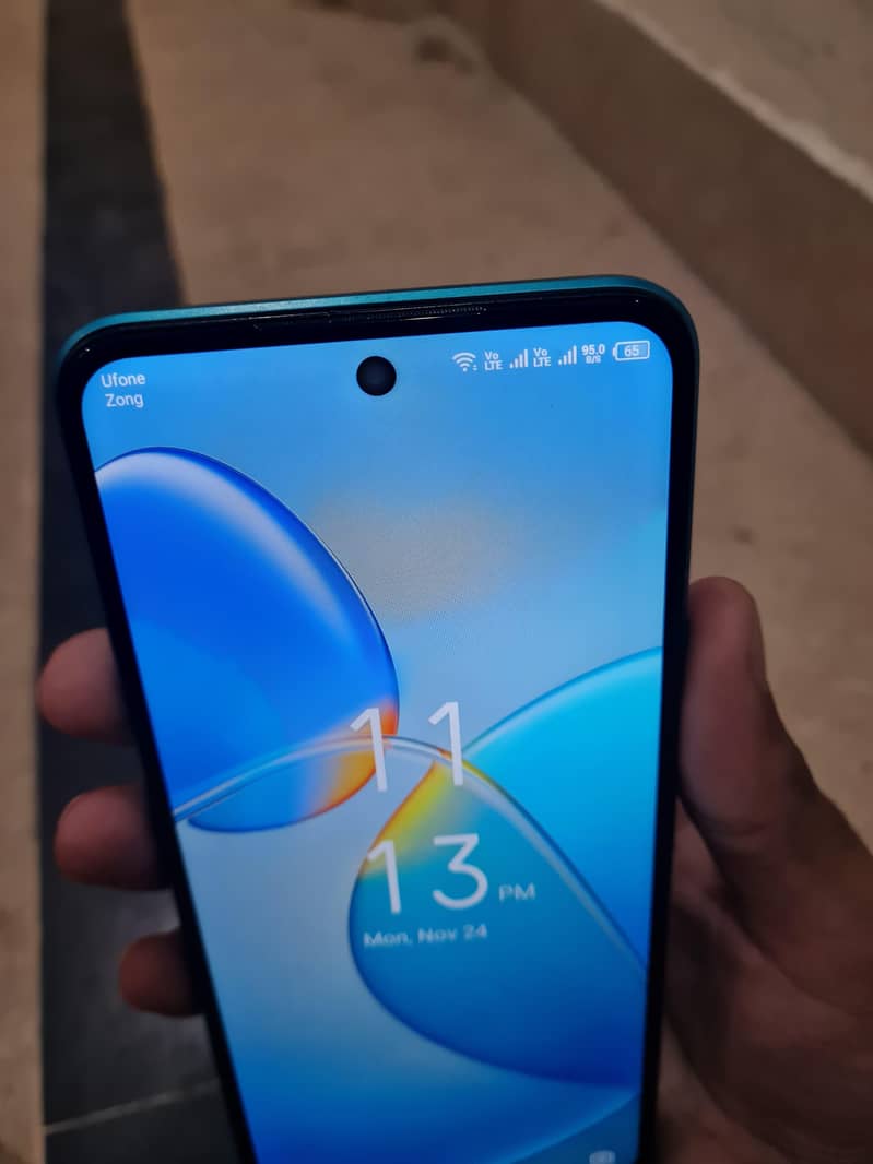 Infinix hot 12 - 6/128 GB

                                                            alt=