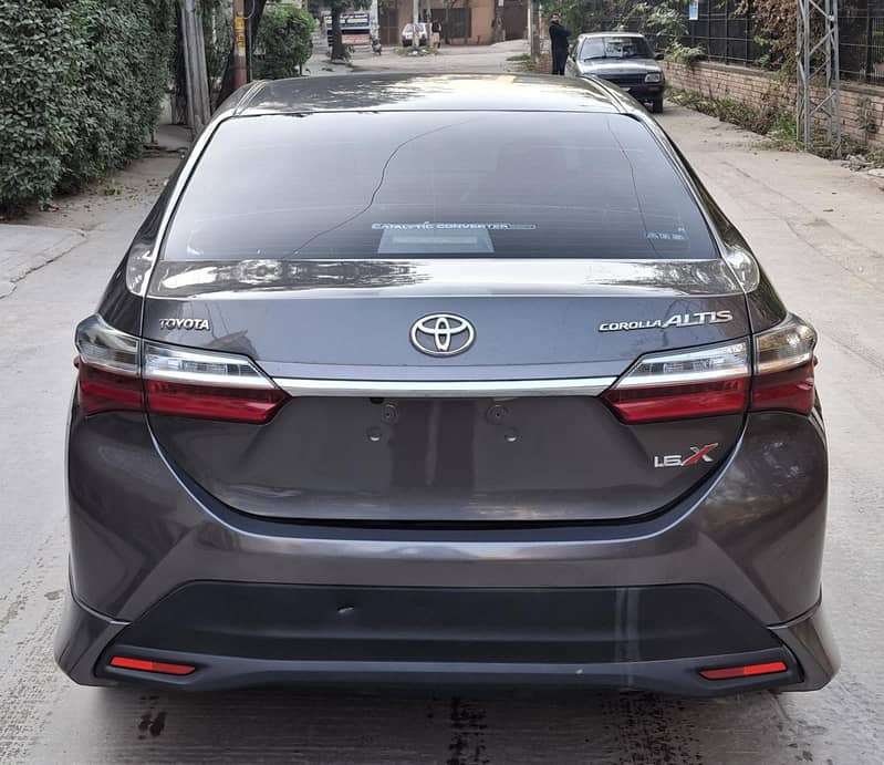 Toyota Altis 1.6 2023 Nov Brand New Condition Prosmatic

                                                            alt=