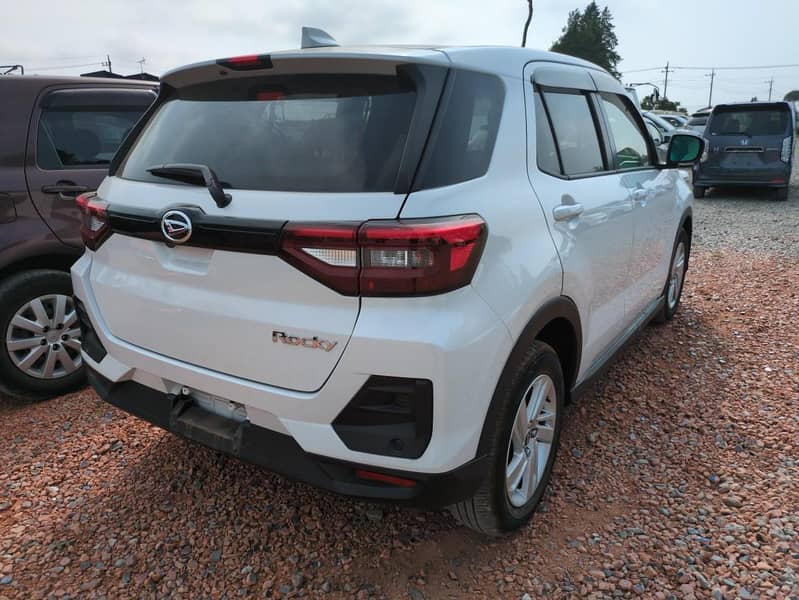 TOYOTA RAIZE G PACKAGE Sam As Daihatsu ROCKY ONLY 5000KM  360 CAMERA

                                                            alt=