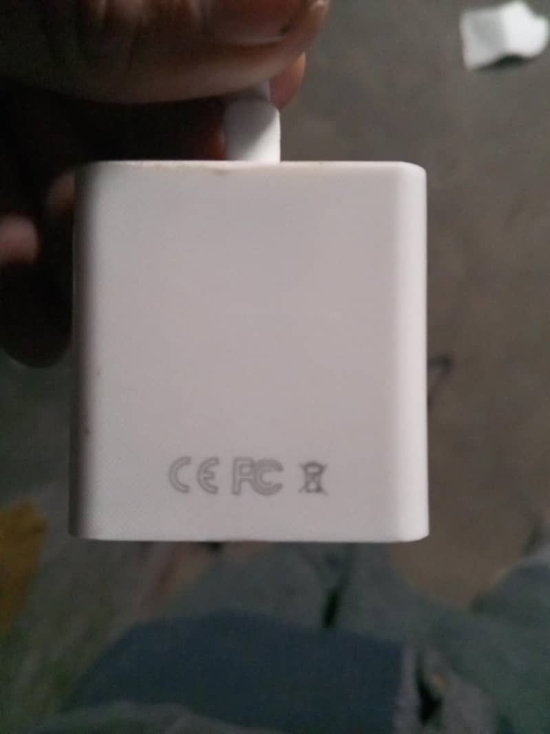 HDMI to VGA Converter

                                                            alt=