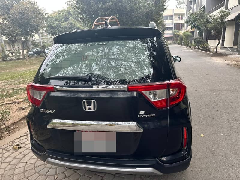 Honda BR-V I-VTEC  2022 Model

                                                            alt=