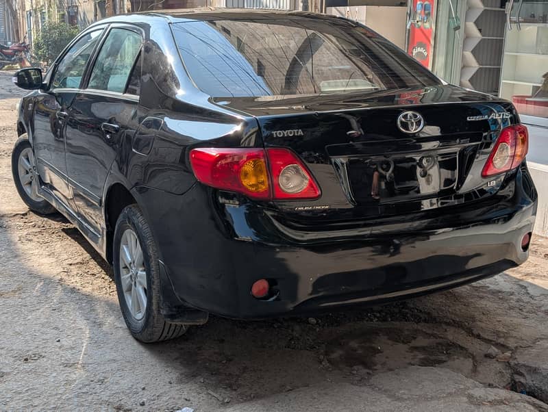 Toyota Corolla

                                                            alt=