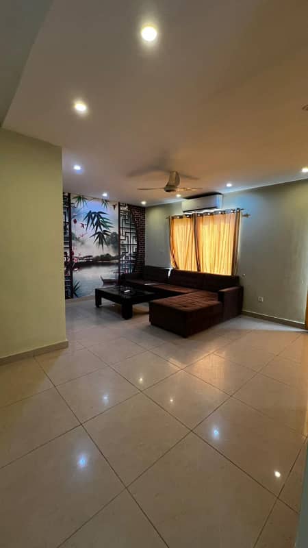 Double Bed Furnished For Short & Long Stays Citi Housing Society Sialkot

                                                            alt=