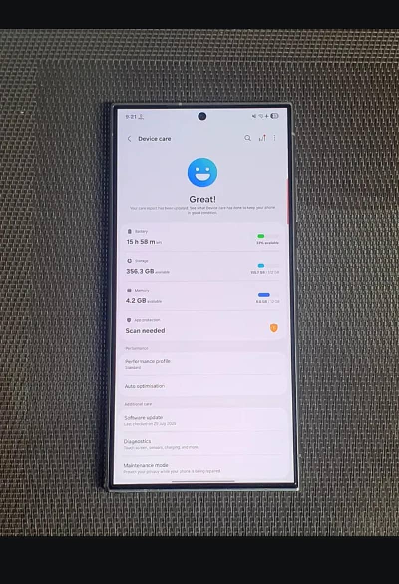 Samsung Galaxy S24 Ultra for sale in excellent / like-new condition.

                                                            alt=