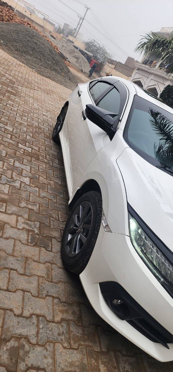 Honda Civic Oriel 1.8 i-VTEC CVT 2019

                                                            alt=