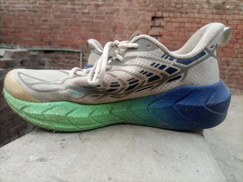 China shoes

                                                            alt=