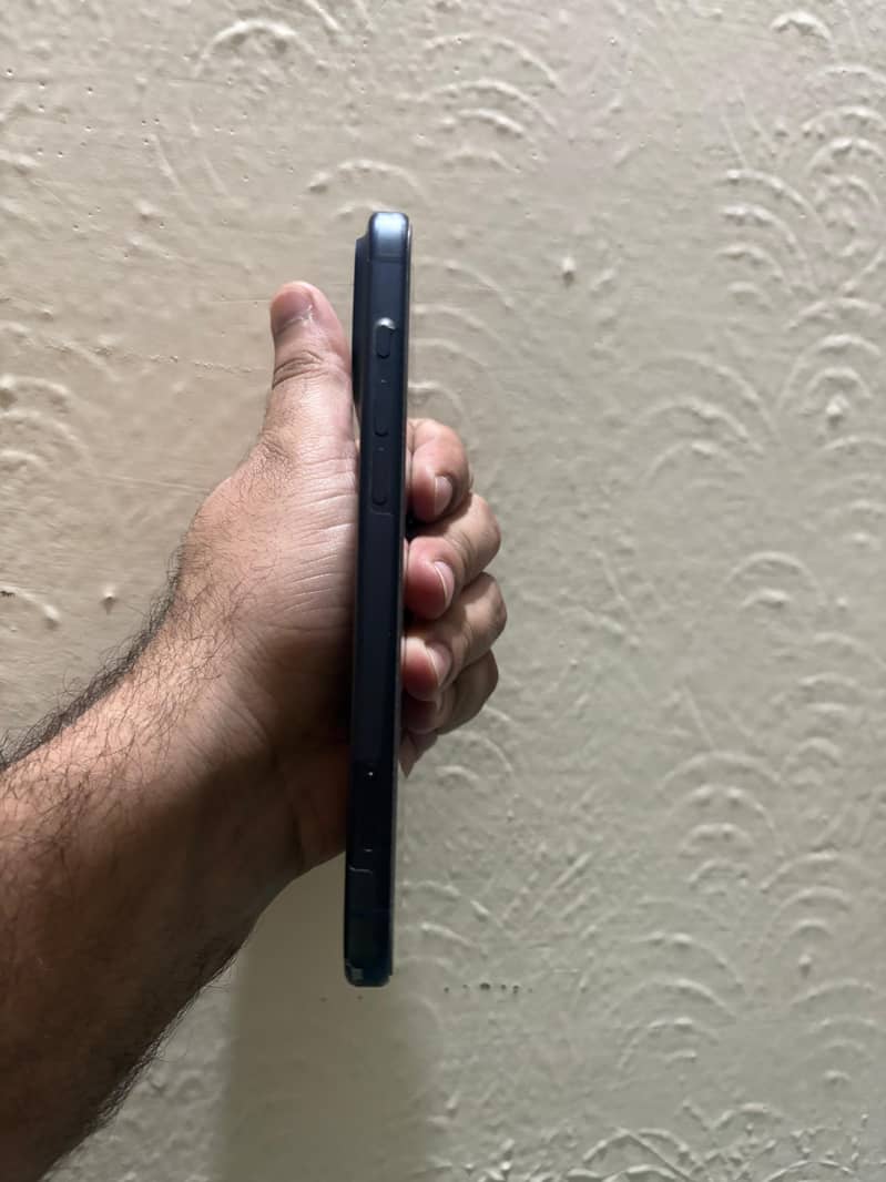 Iphone 17 Pro Max | 256GB | PTA Approved

                                                            alt=