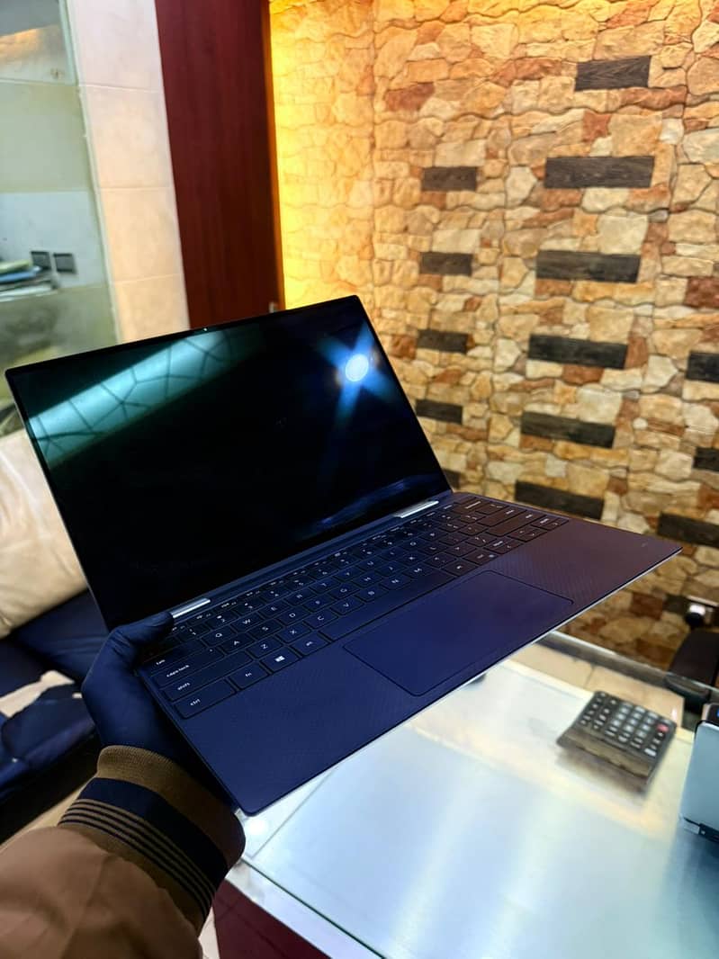 Dell XPS 7390 | i7 10th Generation | Touchscreen 360 Rotatable 4k

                                                            alt=