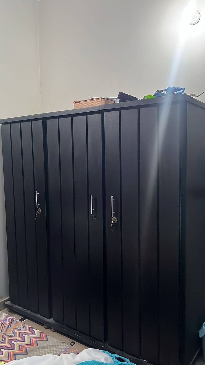 Double size Almaari

                                                            alt=