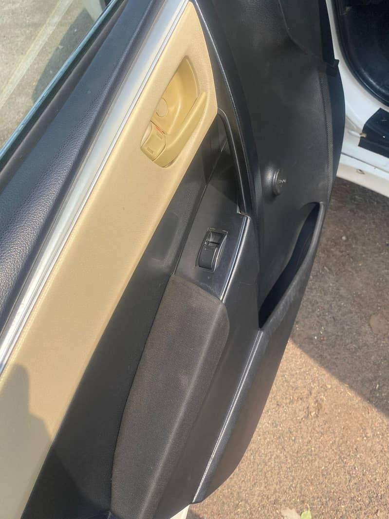 Toyota Corolla 2017/18

                                                            alt=