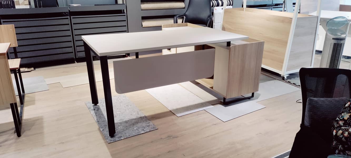 Workstation, Manager table, Consecutive , Meeting, Conference table,

                                                            alt=