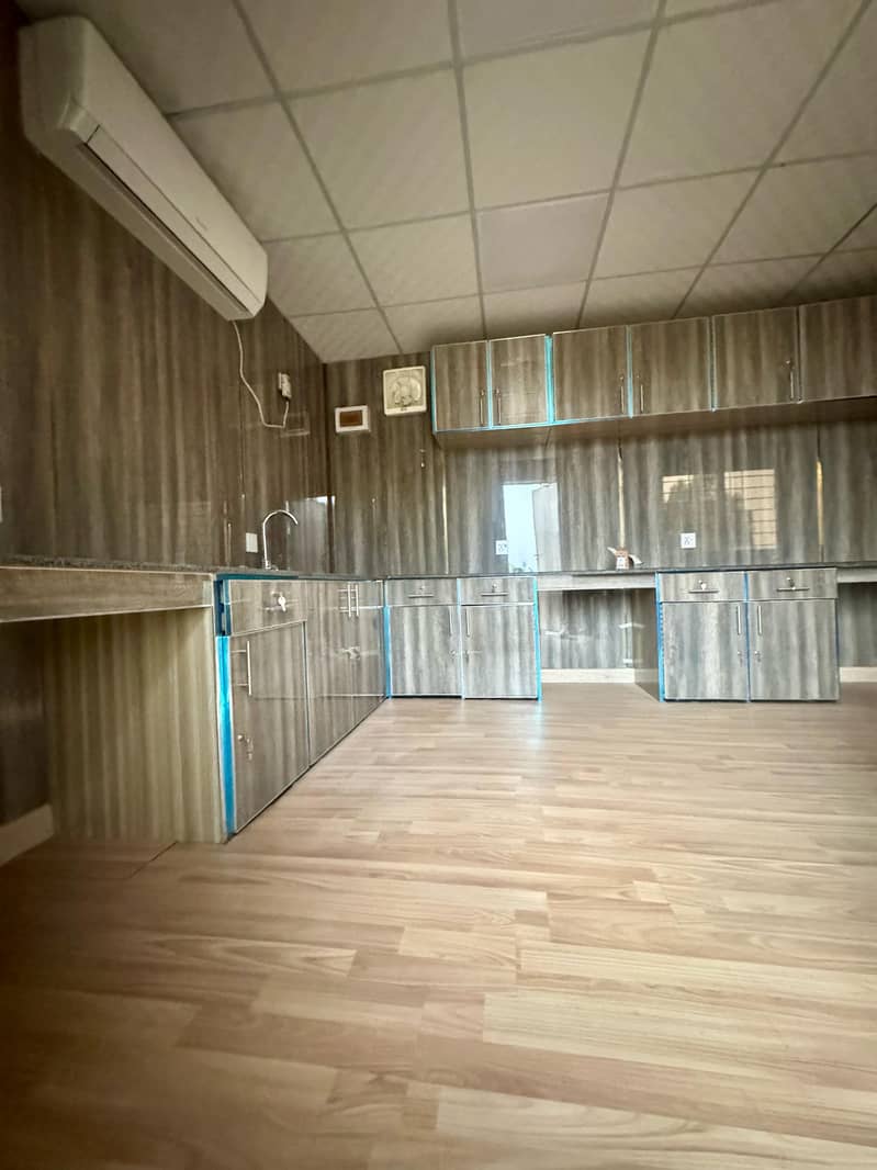 workstations container office container prefab homes portable cabin

                                                            alt=