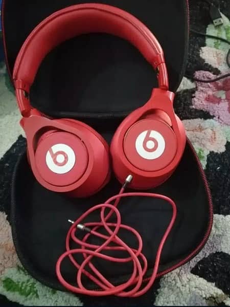 Beats Audio Executive Original

                                                            alt=