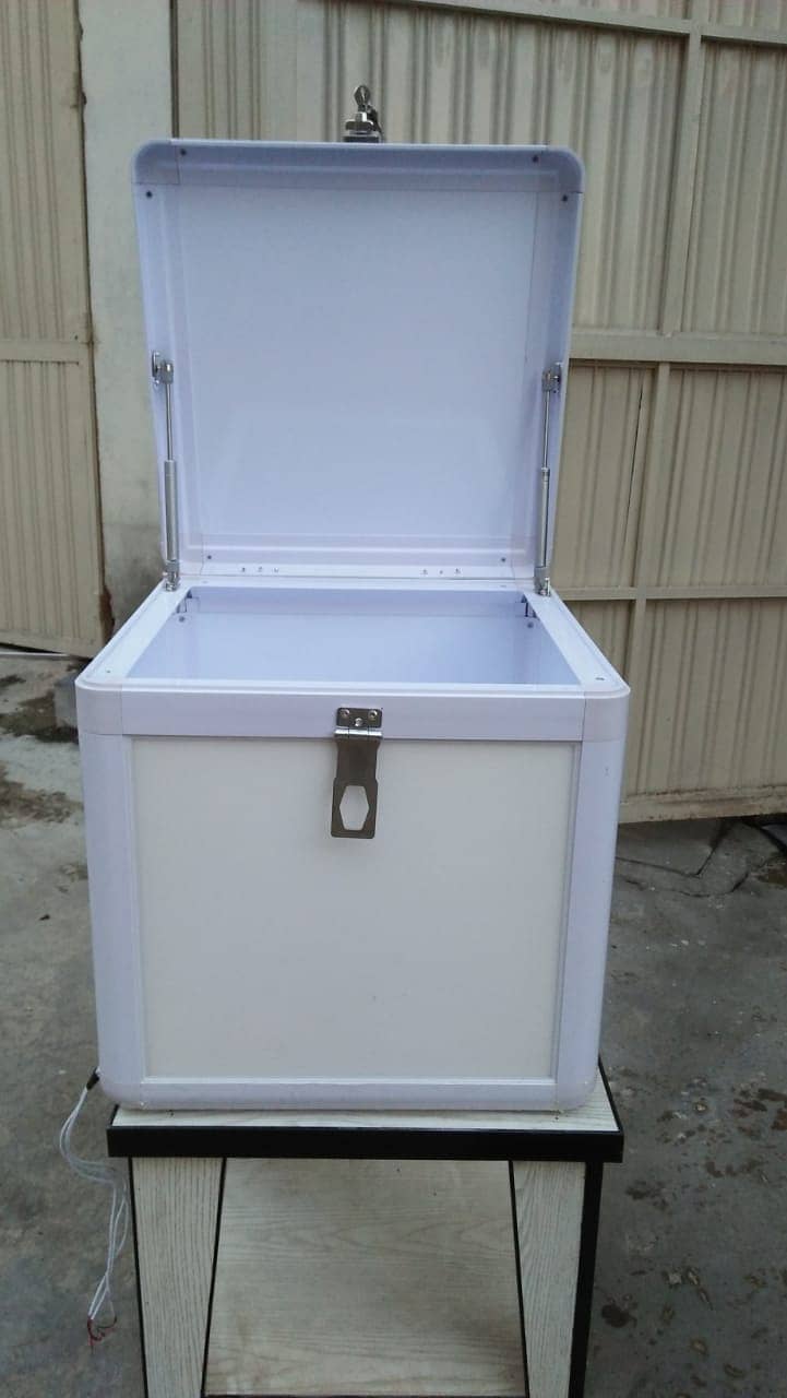 Food Delivery Bag Box with Led light Panel / Delivery bag in Pakistan

                                                            alt=