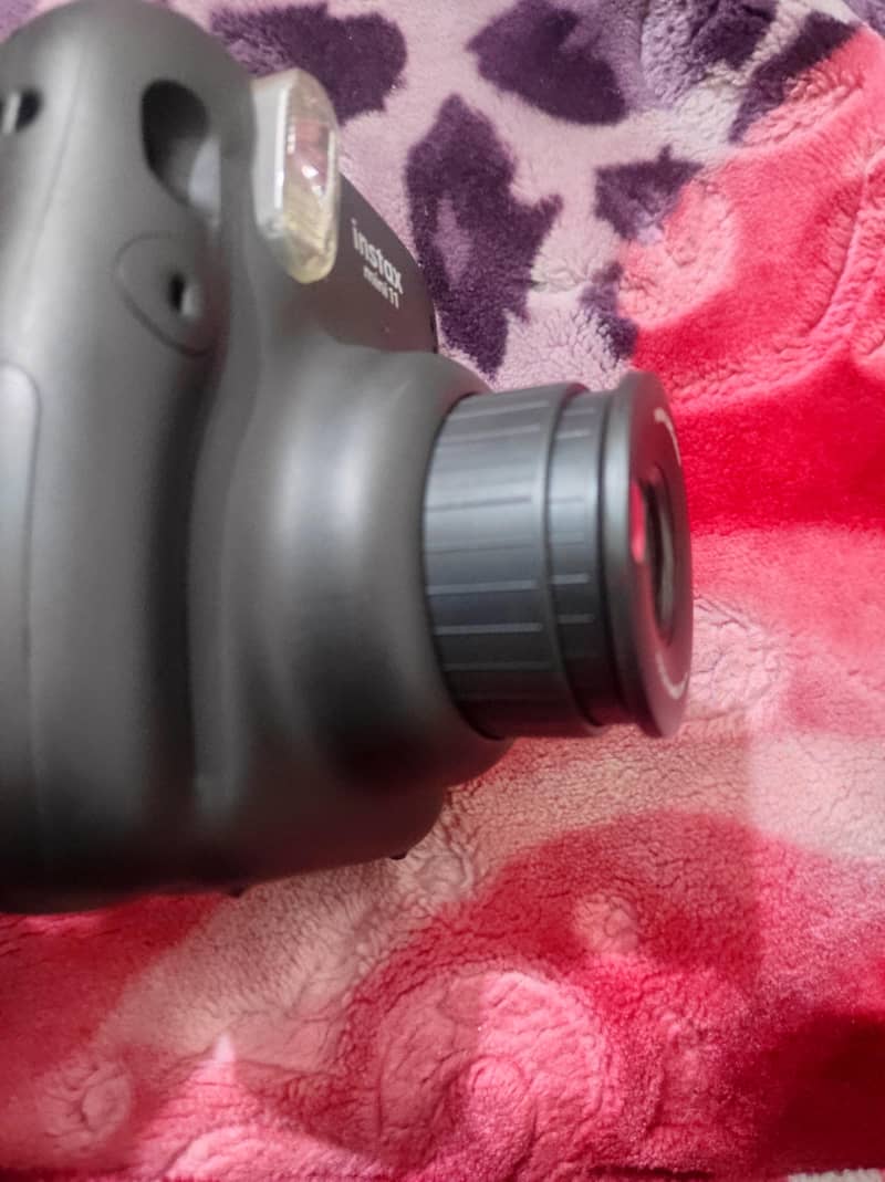 Instax mini 11

                                                            alt=