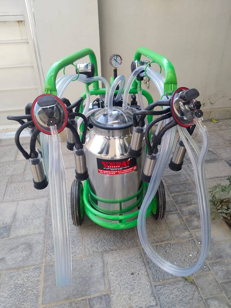 Single Bucket Milking Machines/imported milking machine/cow machine

                                                            alt=