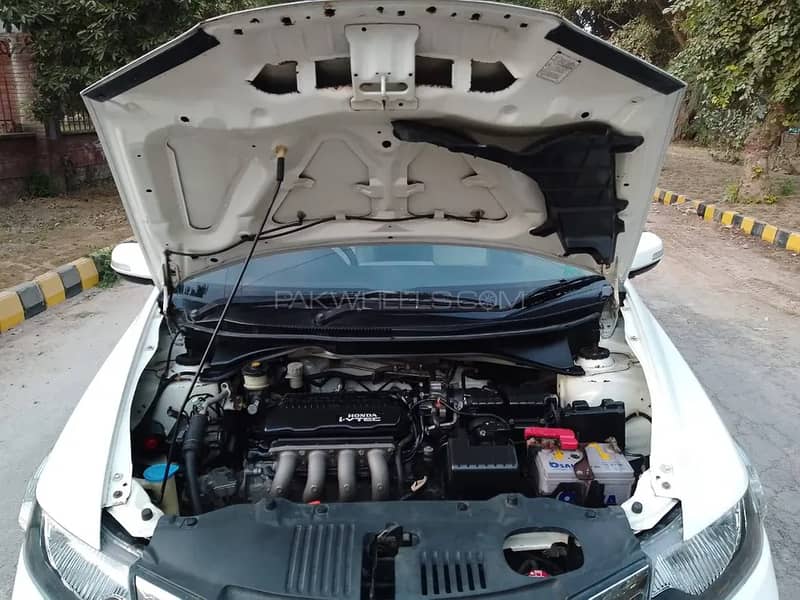 Honda City 1.3 i-VTEC 2015  Model

                                                            alt=