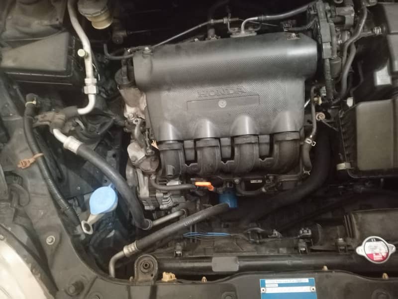 Honda City Automatic 2007 – Complete Genuine

                                                            alt=