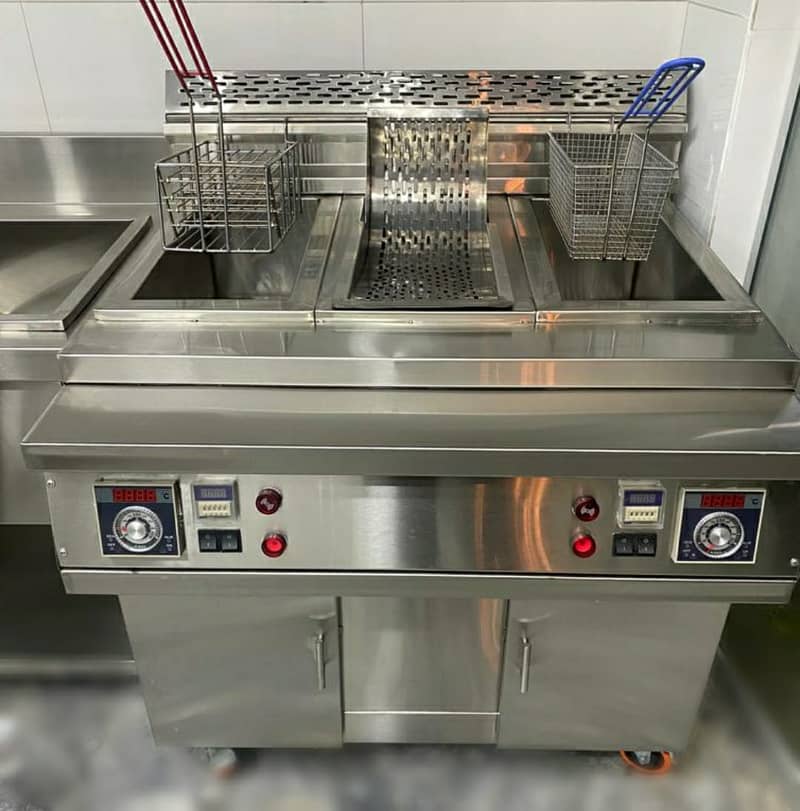 Deep fryer 16 liter double fryer single fryer

                                                            alt=