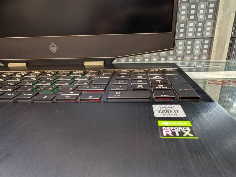 Alienware M17 | Omen | Raider | Victus | LOQ | RTX | Gaming laptop

                                                            alt=