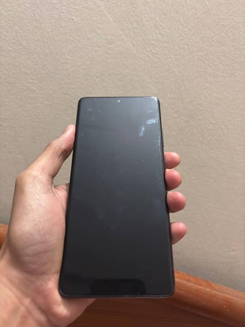 Samsung S21 ultra Approved

                                                            alt=