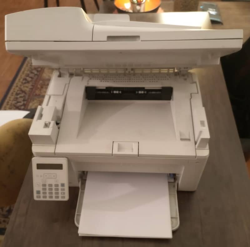 LASER PRINTER - MFP 130fn

                                                            alt=