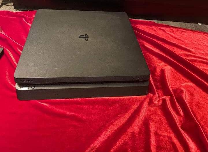 Sony playstation 4 slim 1tb urgent sale

                                                            alt=