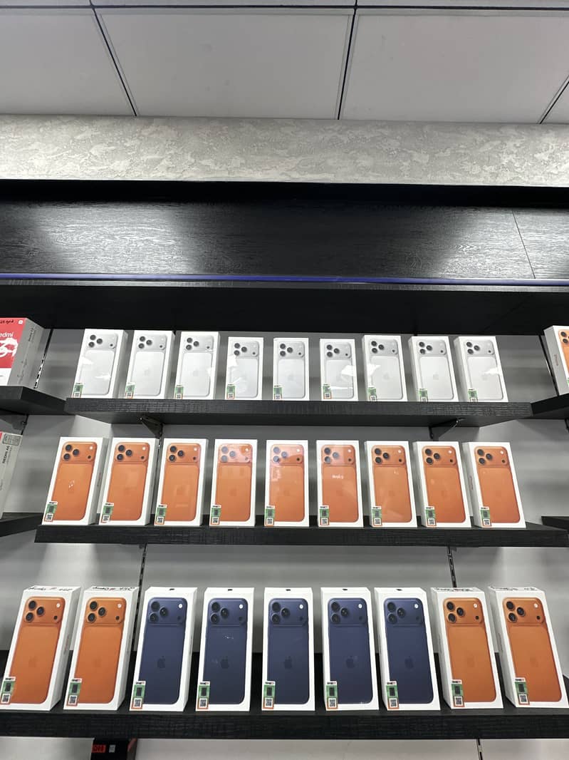 Iphone 17 pro max fresh stock | 256gb–1TB | box pack non active

                                                            alt=